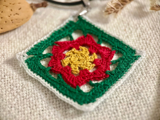 Granny Square Flower Micro Crochet Necklace